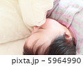 眠る赤ちゃん 5964990