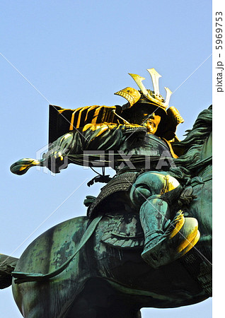 楠公(楠木正成)の騎馬像(皇居外苑/東京都千代田区) 楠公(楠木正成)の騎馬像(皇居外苑/東京都千代田区) 5969753