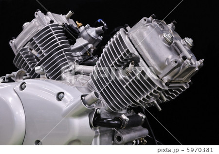 バイクのエンジン 5970381