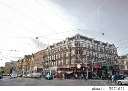 街角の風景　交差点。オランダ・アムステルダム。２００９年撮影 5971091