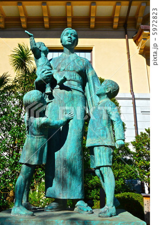母の像（靖国神社･遊就館前／東京都千代田区九段北） 5972823