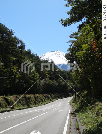 富士スバルライン入口道路 5974733