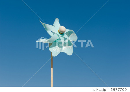 回る風ぐるま 5977709