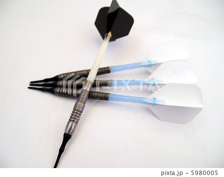 複数のダーツの矢 5980005