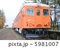 幸福駅の電車 5981007