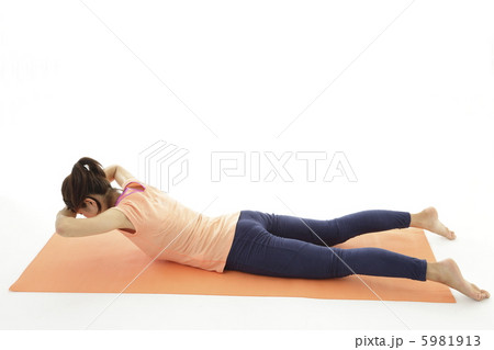 女性・トレーニング 5981913