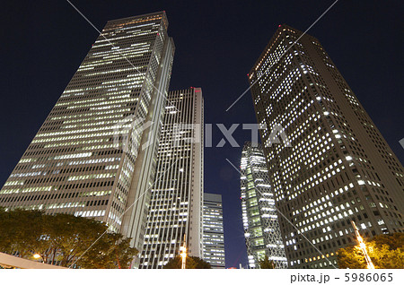 新宿高層ビルの夜景 新宿高層ビルの夜景 5986065