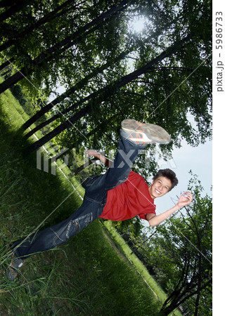 Happiness and kick 5986733