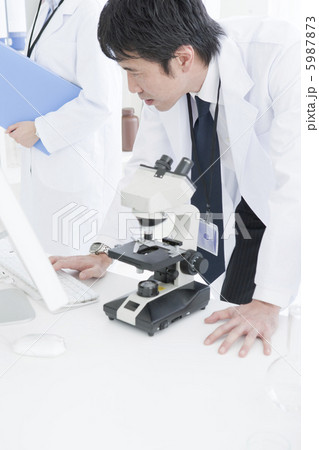 40代男性研究員 40代男性研究員 5987873