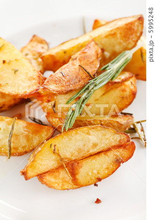 roasted potatoes roasted potatoes 5995248