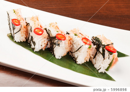 creative sushi 5996898