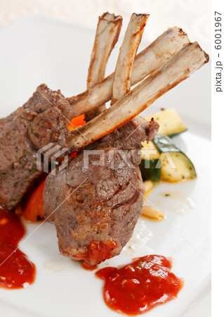 Grilled meat ribs Grilled meat ribs 6001967