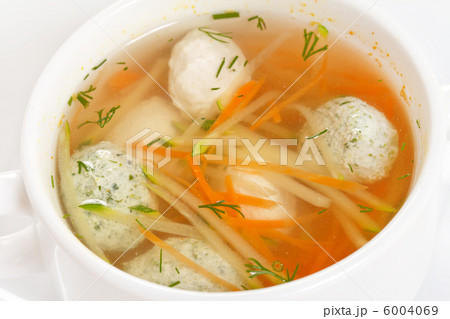 soup with meatballs 6004069