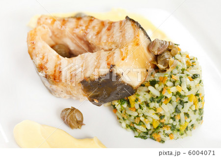 fish steak with rice 6004071