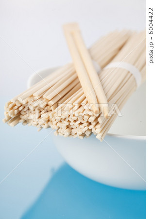 udon on the dish 6004422