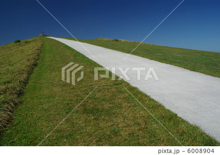 晴天のモエレ沼公園 6008904