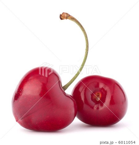 Two heart shaped cherry berries 6011054