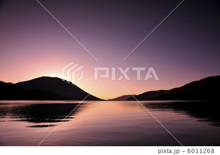 中禅寺湖と男体山 中禅寺湖と男体山 6011268