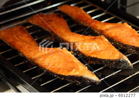 焼き鮭 6012277