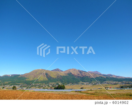 秋晴れの阿蘇 6014902