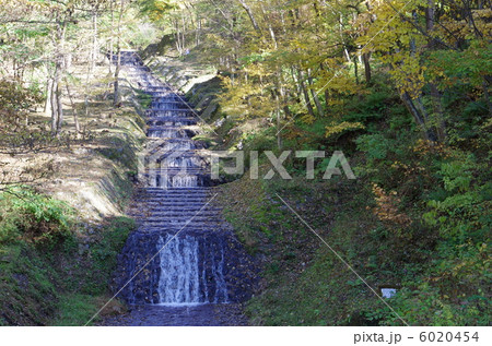 松本市　牛伏川フランス式階段工（砂防工事） 6020454