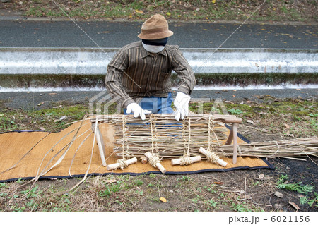 かかし　炭俵作り(横） 6021156