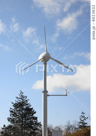 茶臼山高原の10kw風力発電装置 6023632