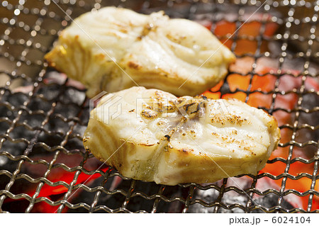 フグの炭火焼き 6024104