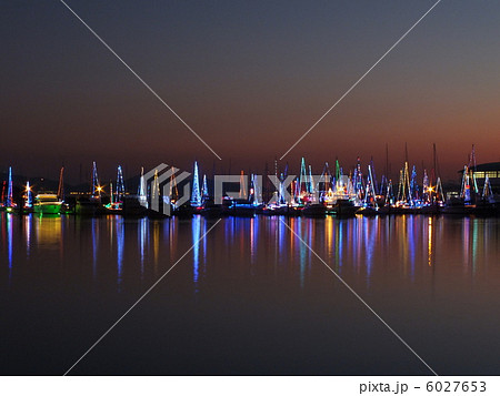 ヨットハーバーのイルミネーション ヨットハーバーのイルミネーション 6027653