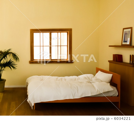 ベッドルーム ベッドルーム 6034221