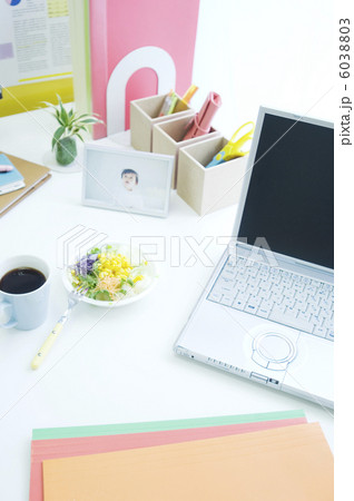 ビジネスデスクイメージ 6038803
