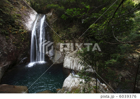 桐原滝群　第四の滝 6039376