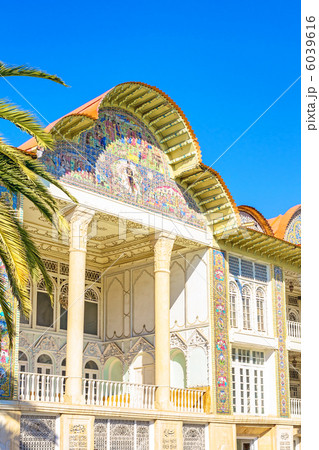 イラン シーラーズにあるのペルシャ式庭園内の建物(世界遺産) 6039616