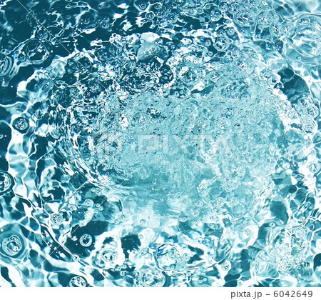 Water sparkling 6042649