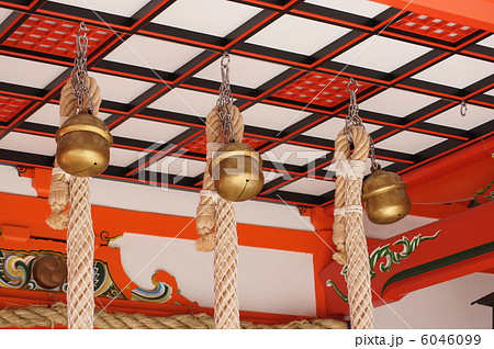 お寺の鈴の写真素材 [6046099] - PIXTA