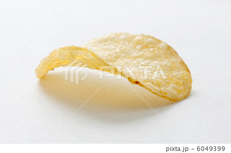 A potato chip 6049399