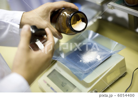 粉薬の計量 6054400