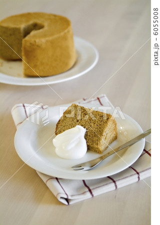 紅茶シフォンケーキ 紅茶シフォンケーキ 6055008