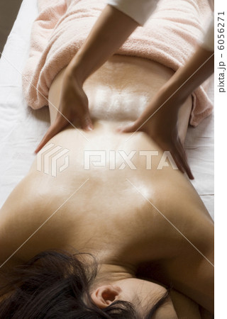 アロママッサージ 6056271