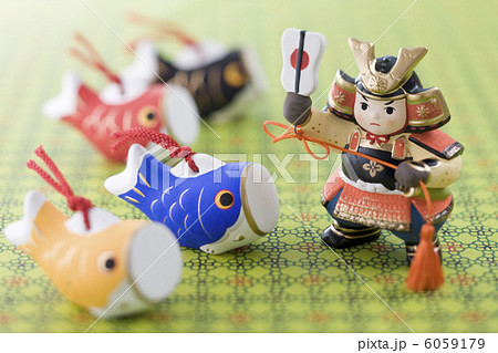武将と鯉のぼりの置き物 6059179