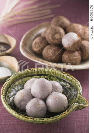 蒸し里芋 6059276