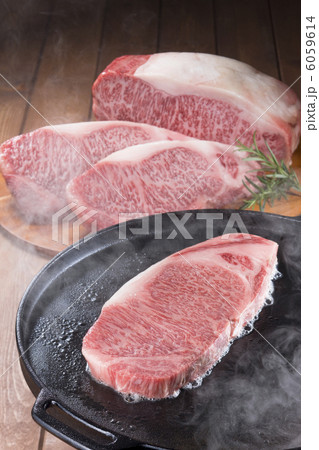 サーロインステーキ 6059614