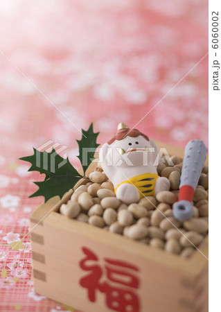 鬼の置物と福豆 6060002