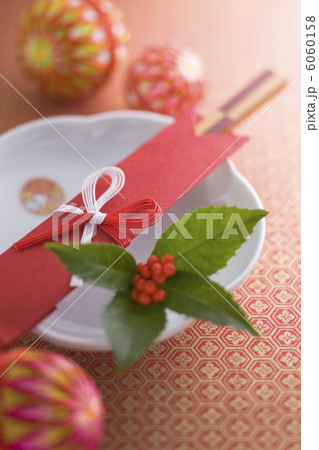 祝い箸と皿 6060158