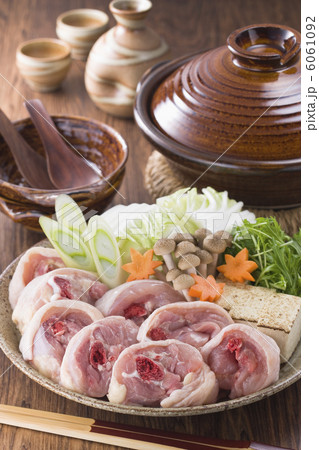 水炊き鍋の材料 水炊き鍋の材料 6061092