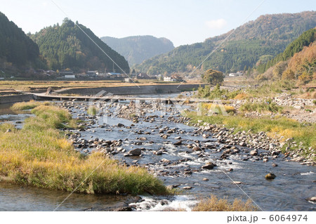 山国川に架かる沈み橋　八日市橋 6064974