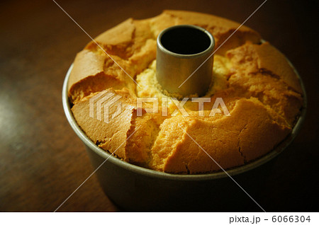 プレーン味のシフォンケーキ 6066304