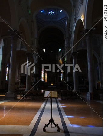 ミラノ　ナヴィリオ地区　6 6070221