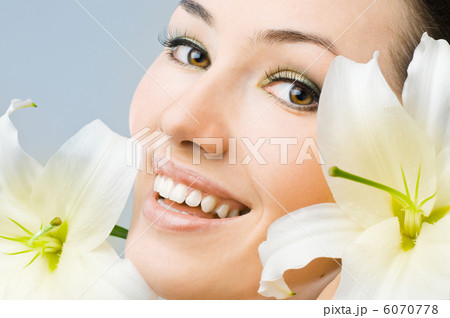 flower girl 6070778