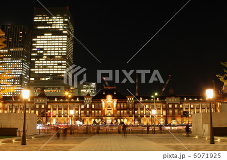 東京駅　夜景 6071925